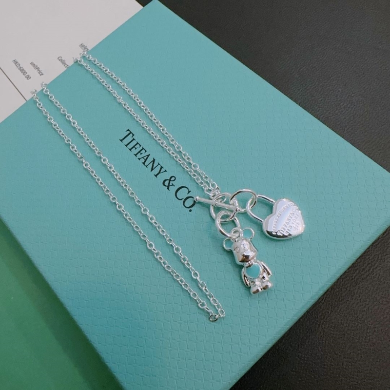 T*f*ny necklaces